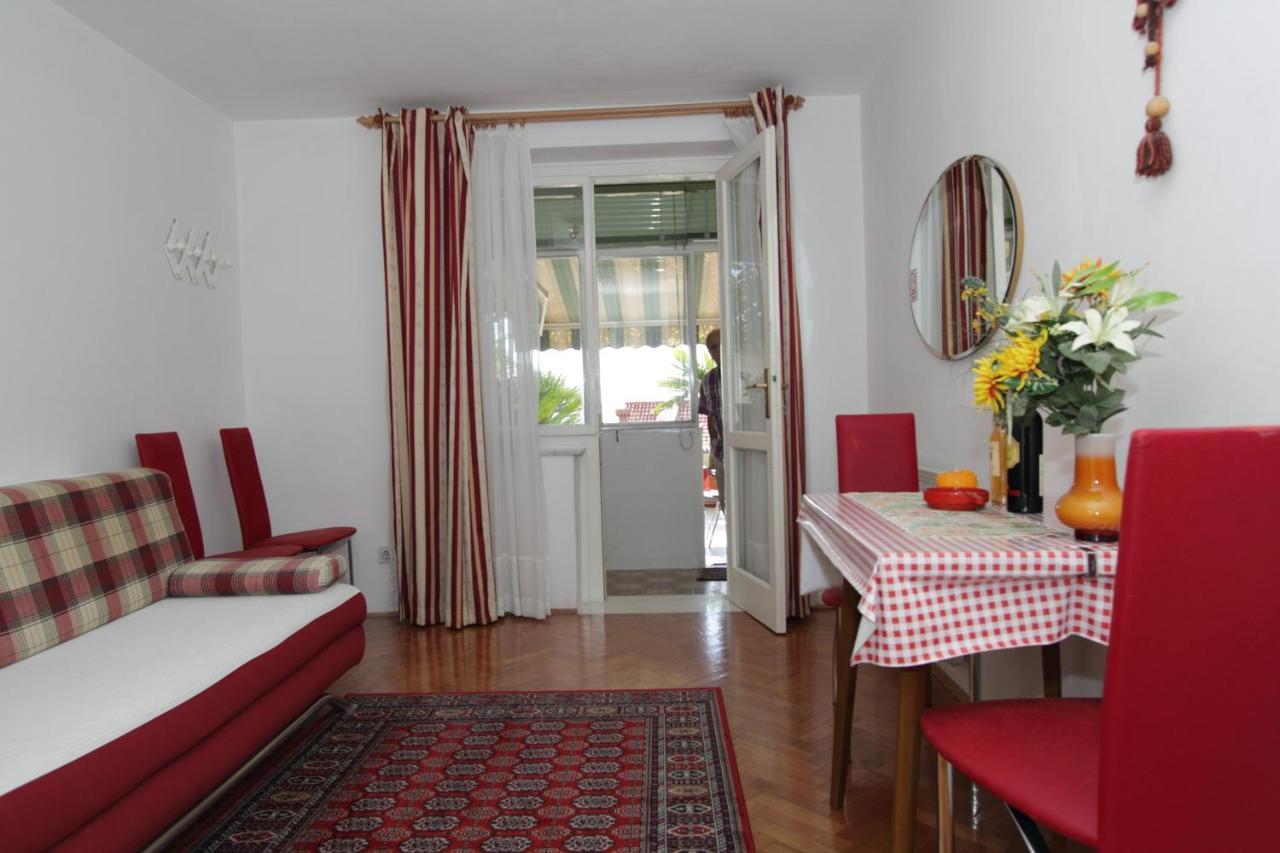 Nane Apartment